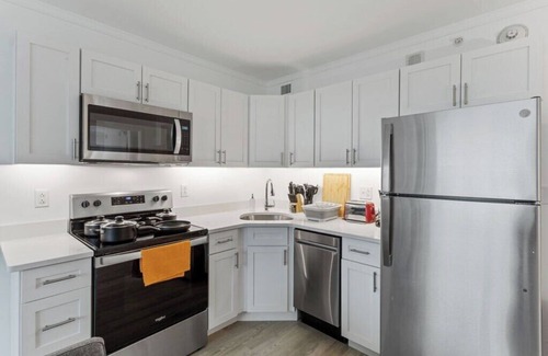 Atlantic City Apartment | Spacious 2BR CozySuites Condo at Showboat #10