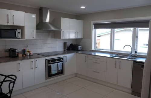 Avondale Apartment | Spacious 2BR Home in Avondale