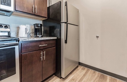 Ames Apartment | Spacious 2BR Suite W/patio Near Iowa State