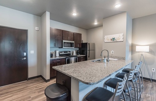 Ames Apartment | Spacious 2BR Suite W/patio Near Iowa State