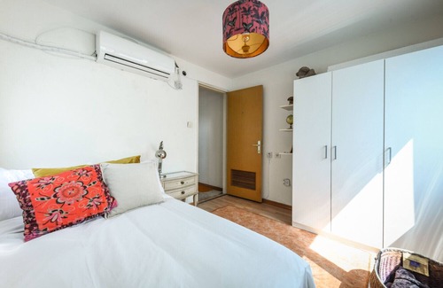 Florentin Apartment | Spacious 2BR w/ Beautiful Balcony Terrace in the Vibrant Heart of Tel Aviv