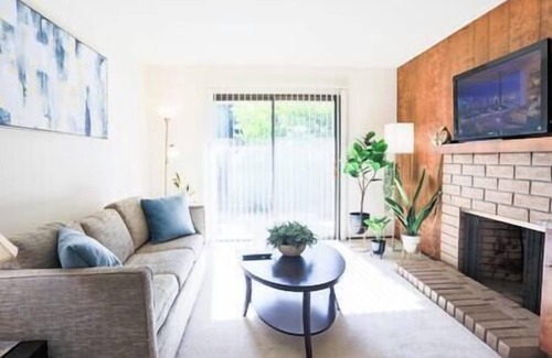Sunnyvale House | Spacious 3+1 BR/2B House Sunnyvale Community Park