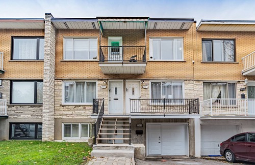 Montreal Apartment | Spacious 3 bdr apartment , Free parking