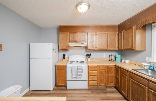 Northeast Raleigh House | Spacious|3 Bdrm|2 Ba|One Level|Pets Allowed