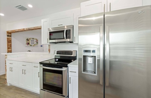 Wilton Manors House | Spacious 3 Bed, 3 Bath Pool home in the Heart of Wilton Manors