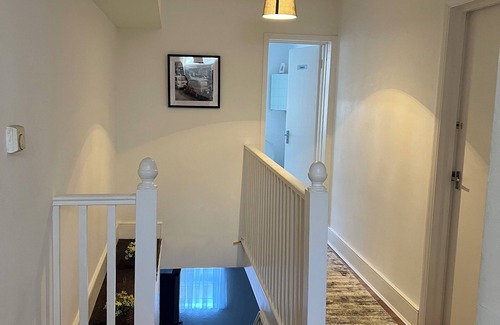 Whitechapel Apartment | Spacious 3 bed apartment in Central London