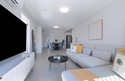 Coorparoo Apartment | Spacious 3-Bed Coorparoo Apartment