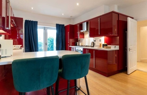 Knaresborough Apartment | Spacious 3 bed with Free parking