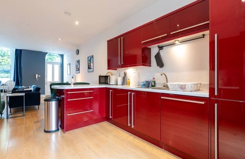 Knaresborough Apartment | Spacious 3 bed with Free parking