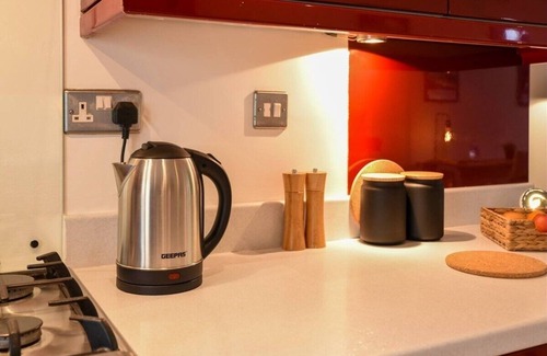 Knaresborough Apartment | Spacious 3 bed with Free parking