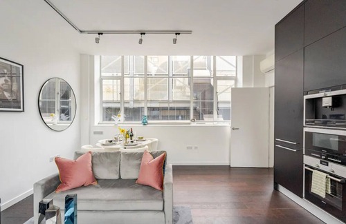 City of Westminster Apartment | Spacious 3 Bed Luxury Apartment, Sleeps 6