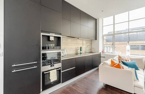 City of Westminster Apartment | Spacious 3 Bed Luxury Apartment, Sleeps 6