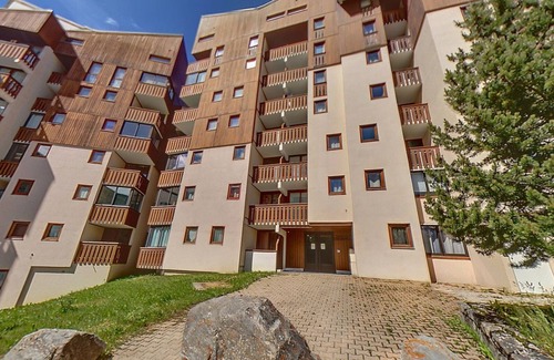 Les Bruyeres Apartment | Spacious 3-Bed Mezzanine Apartment, Ski-In/Ski-Out, Les Menuires