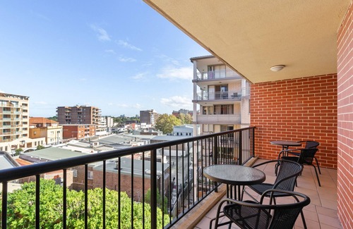 Kingsford Apartment | Spacious 3-Bed with Alfresco Dining by Amenities