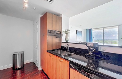 Ocean Ridge Apartment | Spacious 3-bedroom apartment in nice Boynton Beach: fitness room, Pool + more