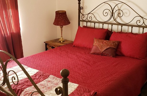 Troy House | Spacious 3+ bedroom 2 bath home located on the Kootenai River near Troy.