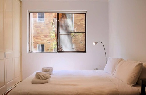 Lane Cove Apartment | Spacious 3 Bedroom Apartment 20 Min To The CBD