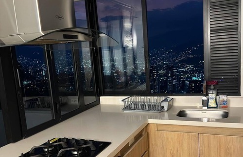 Buenos Aires Apartment | Spacious 3-bedroom apartment with AC, WiFi in fabulous Medellín