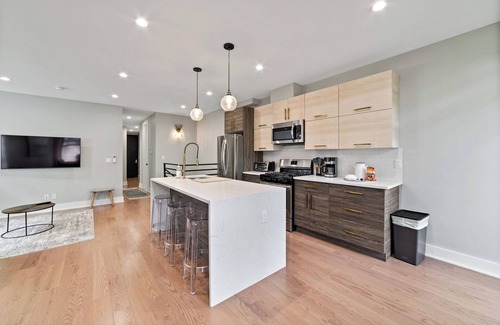 East Flatbush Apartment | Spacious 3-bedroom apartment with WiFi, AC in charming Brooklyn