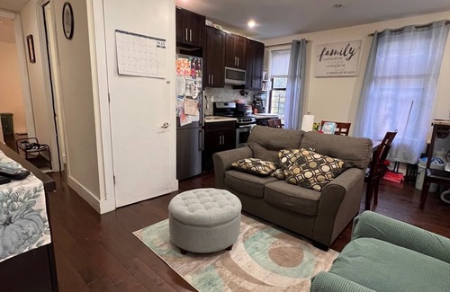 Washington Heights Apartment | Spacious 3-bedroom apartment with WiFi, AC in lovely New York