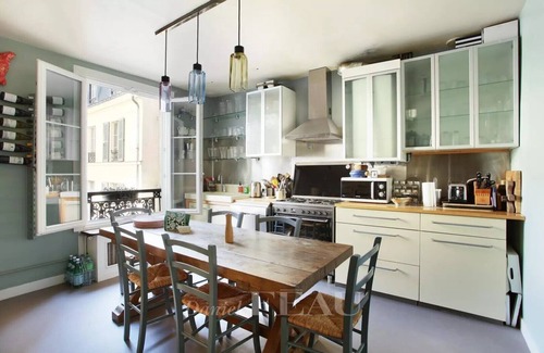 Quartier du Faubourg-Montmartre Apartment | Spacious 3-bedroom apartment near Grands Boulevards in Paris
