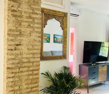 San Ildefonso Apartment | Spacious 3-bedroom family apartment in the historic center, Albaicín
