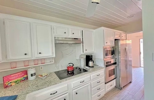 West Arlington House | Spacious 3-Bedroom Home, Minutes from AT&T Stadium