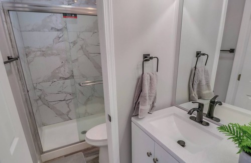 College East House | Spacious 3-Bedroom Home near SDSU with King Bed + Pool + 2 Assigned Parking