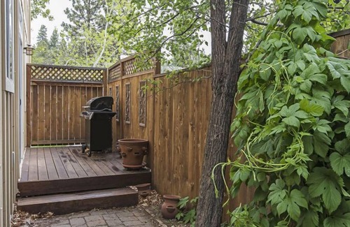 Westbrook Meadows House | Spacious 3 Bedroom Home in Desirable Bend Neighborhood. Close to Phil's Trail