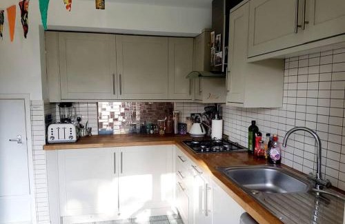 Edgbaston Apartment | Spacious 3 bedroom house in lovely location