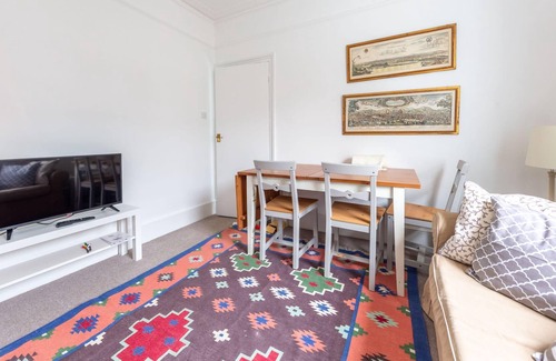Ravenscourt Park House | Spacious 3 Bedroom House With Garden - Hammersmith