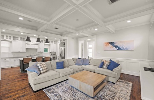 Greater Heights House | Spacious 3-bedroom house in the Heights
