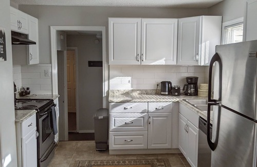 Independence House | Spacious 3 bedroom Home- 5 Minutes From the Stadiums!