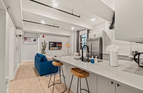 Center City Apartment | Spacious 3-Bedroom Retreat in Center City