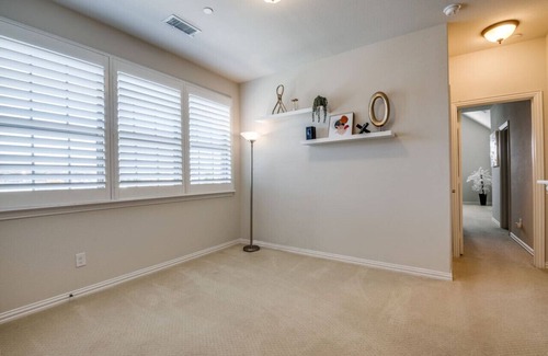 Northeast Carrollton House | Spacious 3 Bedrooms N Carrollton