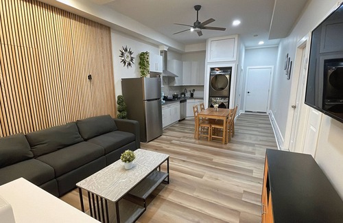 The Heights House | Spacious 3 bedrooms townhome in amazing Jersey City with AC, WiFi Near NYC