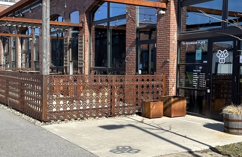 Portland Apartment | Spacious 3 BR in Portland's Libbytown!