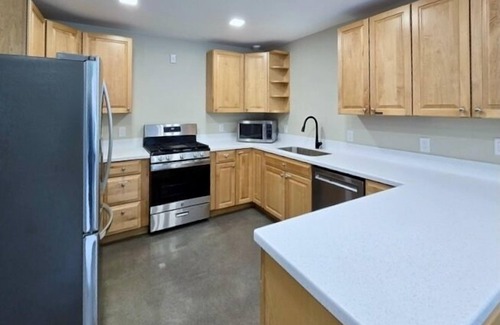 Girdwood House | Spacious 3 BR lower level duplex on a large lot