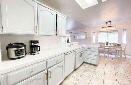 Oakhurst House | Spacious 3 BR Near Yosemite Park – 19 Miles Away