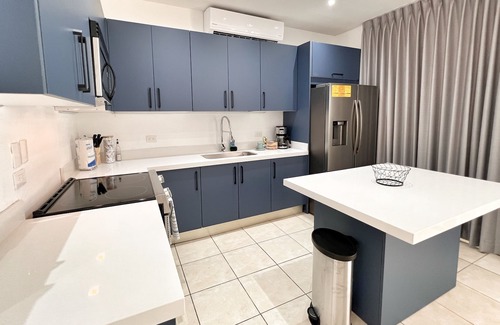 Coco House | Spacious 3 Bedroom House with Private Pool with Waterfall.