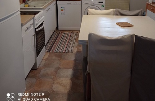 Loctudy House | Spacious 3* gite with private heated and covered swimming pool (5 pers) in Loctudy