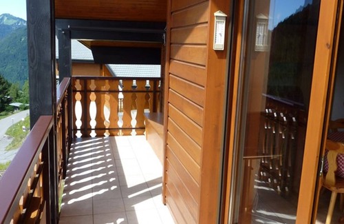 Station de Drouzin le Mont Apartment | Spacious 3-room apartment with balcony, parking and mountain corner