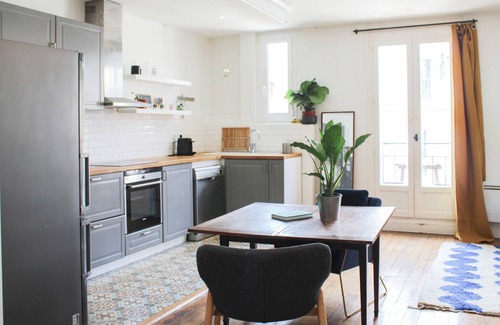 Quartier de la Goutte-d'Or Apartment | Spacious 3-room with balcony in the heart of Paris