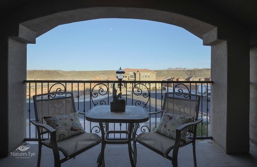 Hurricane House | Spacious 3000 sq ft Home Parking galore Next to Sand Hollow Reservoir A+location
