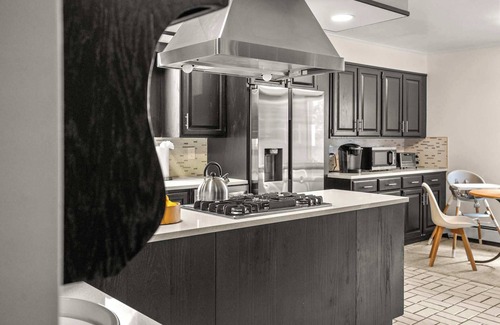 Highlands House | Spacious 3b/3b Mediterranean in White Plains