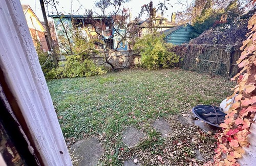Franklin Park House | Spacious 3bd/2ba Home Downtown Area