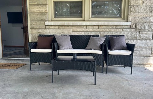 Buechel House | Spacious 3BD Luxury Stay
