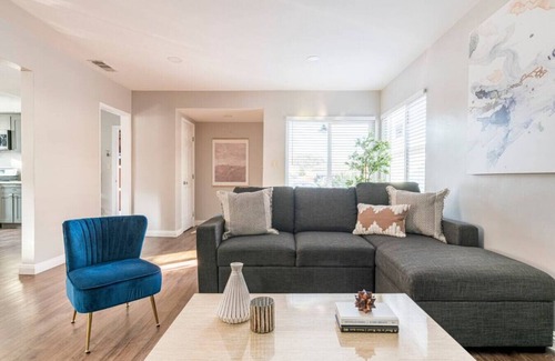 Del Aire House | Spacious 3BR/2BA Near LAX and Beaches