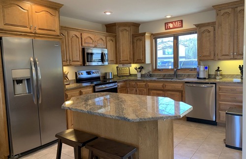 Fish Creek Condo | *SPACIOUS! 3BR, 3 bath, 2 balconies on Main St! Walk to everything!