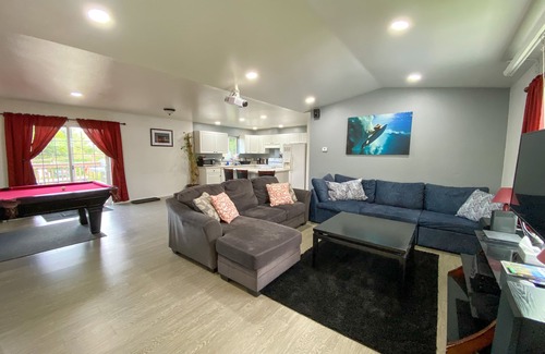 Kodiak House | Spacious 3BR/3BA - Contractor-Friendly Stay